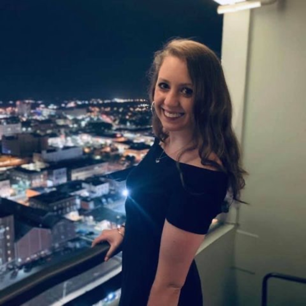 Meet your Posher, Lauren